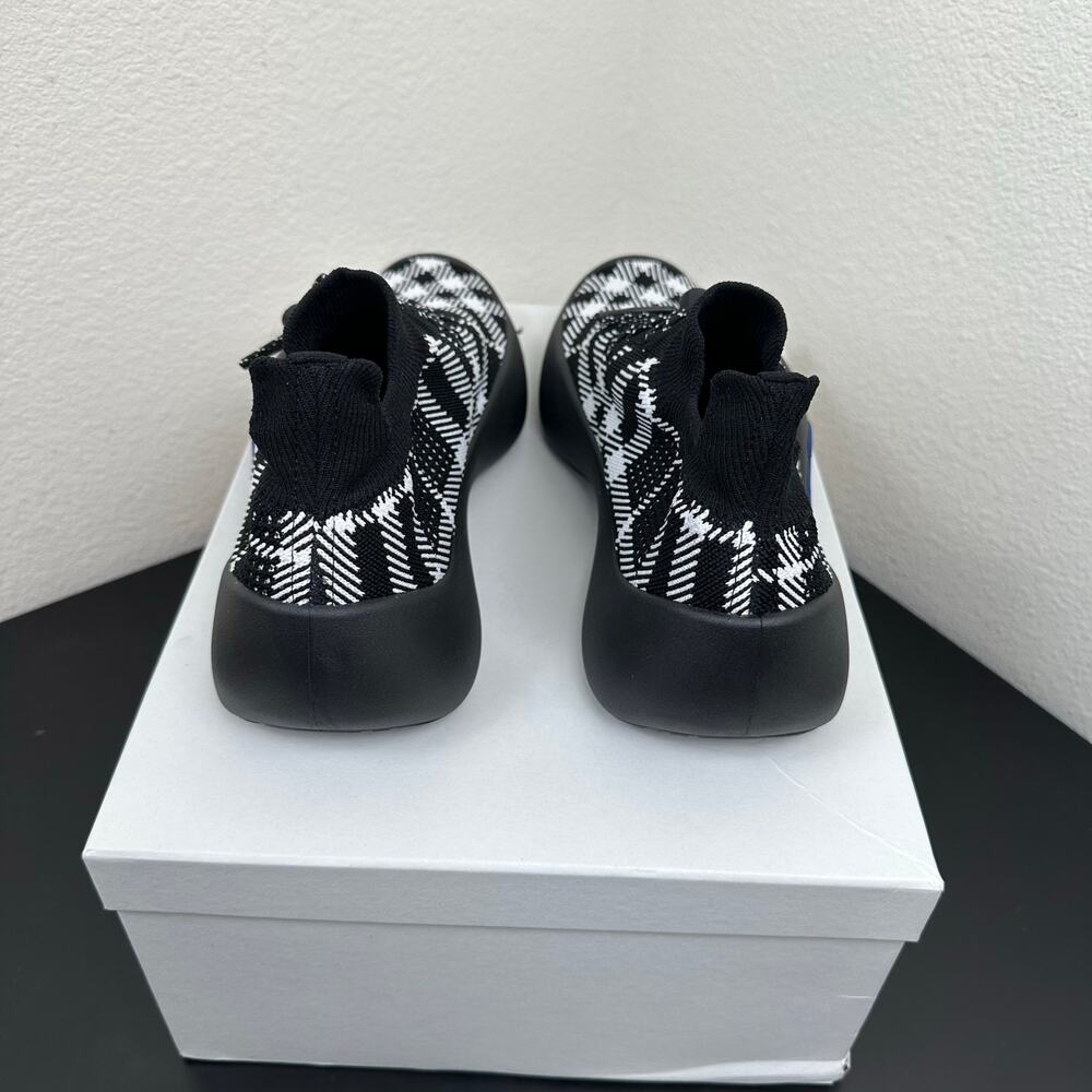 Burberry Men Check Plaid Knit Sock Sneakers Black White Trainer Men 10 EU 43 NIB - Picture 7 of 12